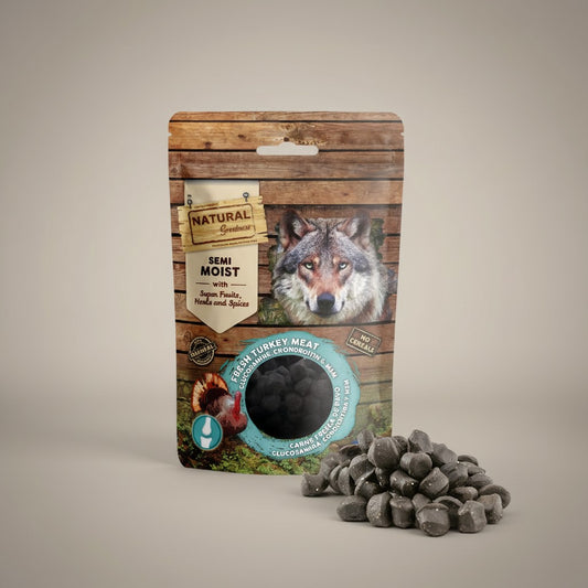 Lupiora Natural Greatness halbfeuchte Hundesnacks mit Truthahn, Glucosamin und Chondroitin zur Gelenkunterstützung