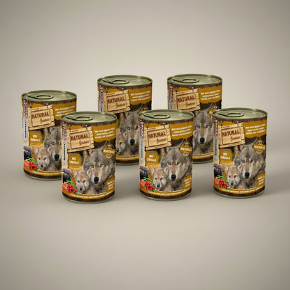 Lupiora Set aus Natural Greatness Nassfutter mit Rind, Iberico-Schwein, Süßkartoffel und Preiselbeeren für Hunde